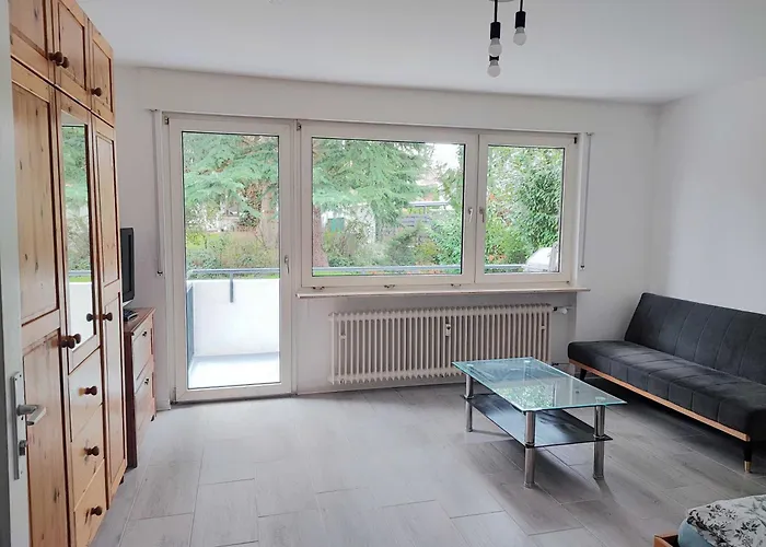 Schoene 90 Uni Nah * Mayence